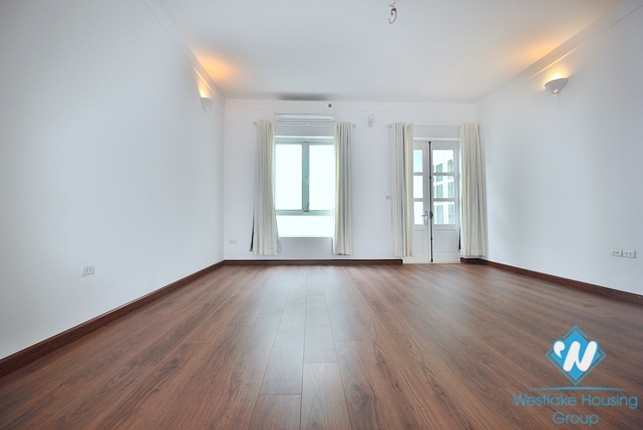 Four bedrooms house with in-door pool for rent in Tay Ho ward, Ha Noi